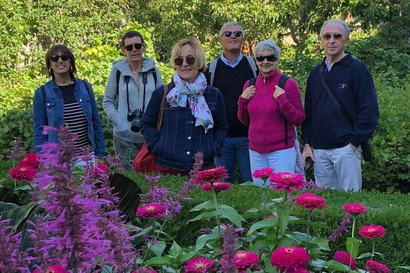 Montreal: Private custom walking tour with a guide - A Montreal walk without a fixed script