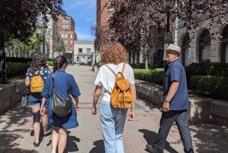 Montreal: Private Customizable Walking Tour of Old Montreal - City Hall, Château Ramezay, and Bonsecours Market