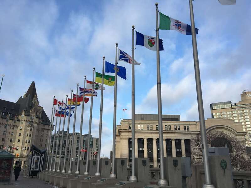Montreal: Private Day Tour to Ottawa - What the private guide adds