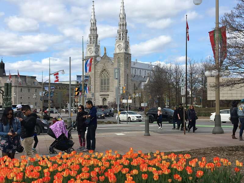 Montreal: Private Day Tour to Ottawa - Parliament Hill and Ottawa’s national symbols