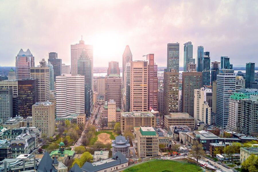 Montreal: Small Group Tour with River Cruise and Notre Dame - Old Montreal and Notre Dame Basilica