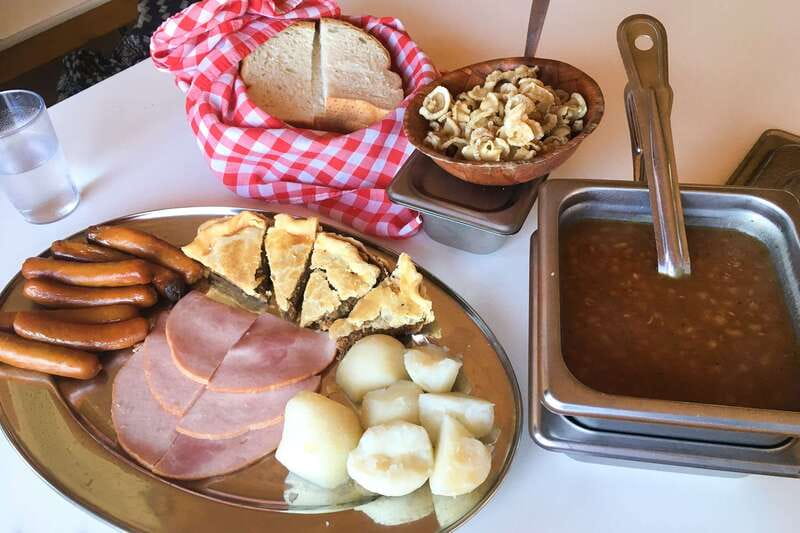 Montreal: Sugar Shack Maple Syrup Day Trip with Lunch - Who will enjoy this sugar shack trip