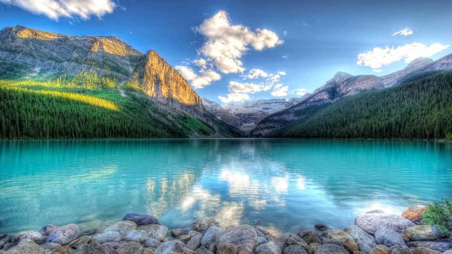 Moraine Lake 1.5hr & Lake Louise Shuttle from Canmore/Banff - Key points at a glance