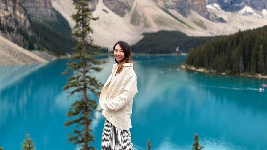 Moraine Lake 1.5hr & Lake Louise Shuttle from Canmore/Banff - Riding through the Canadian Rockies