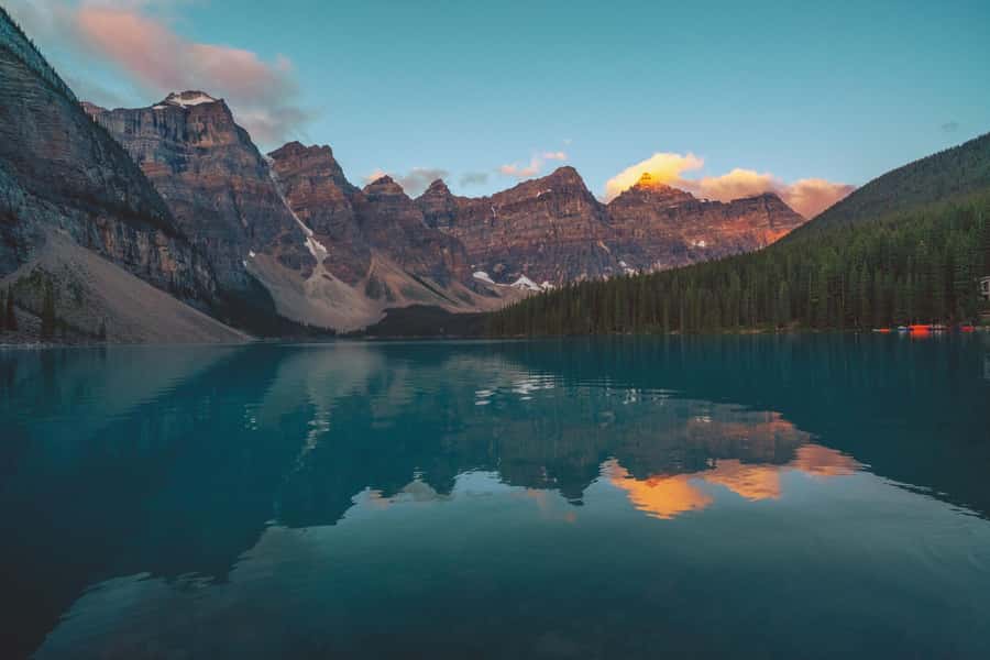 Moraine Lake 1.5hr & Lake Louise Shuttle from Canmore/Banff - Leaving Canmore or Banff at fixed times