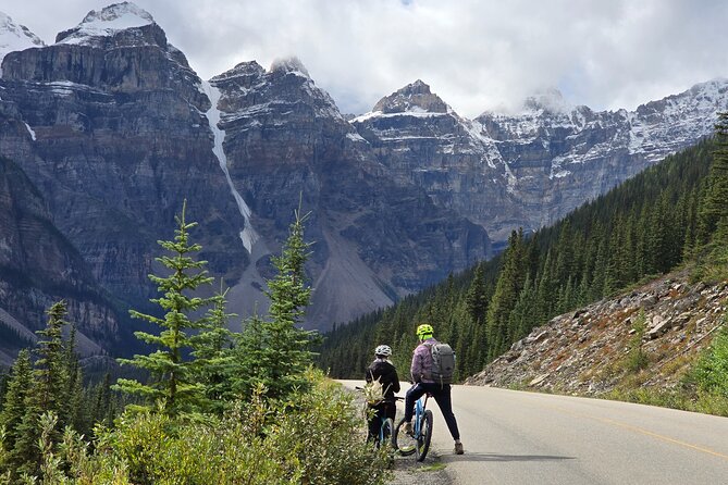 Moraine Lake and Lake Louise Half Day Tour - Small details that make the day easier