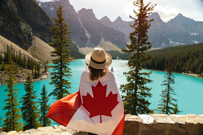 Moraine Lake and Lake Louise Tour from Calgary - Canmore - Banff - Lake Louise and the Chateau view