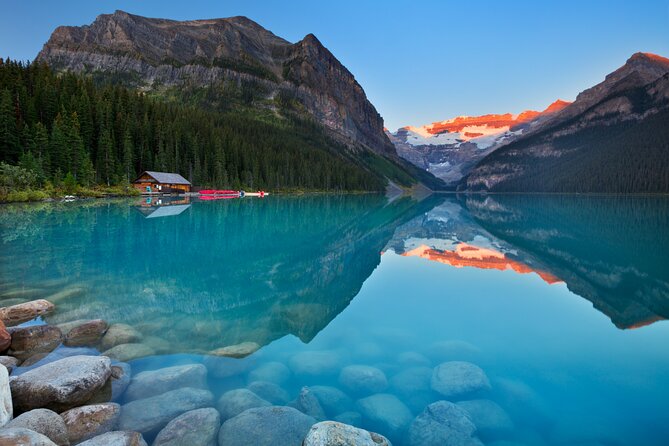 Moraine Lake, Lake Louise Johnston Canyon Banff National Park - The summer route: Moraine Lake first