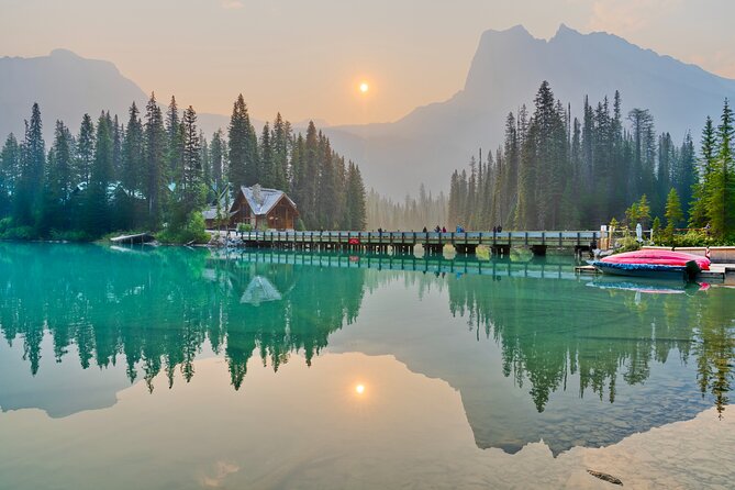 Moraine Lake Lake Louise Johnston Canyon Emerald Lake Day tour - Lake Louise in a 50-minute window