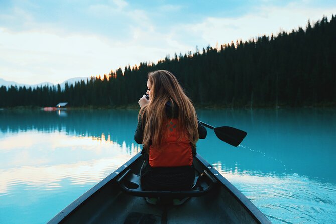 Moraine Lake & Lake Louise Sunrise | Award-Winning Premium Tour - A useful pause in Lake Louise Village