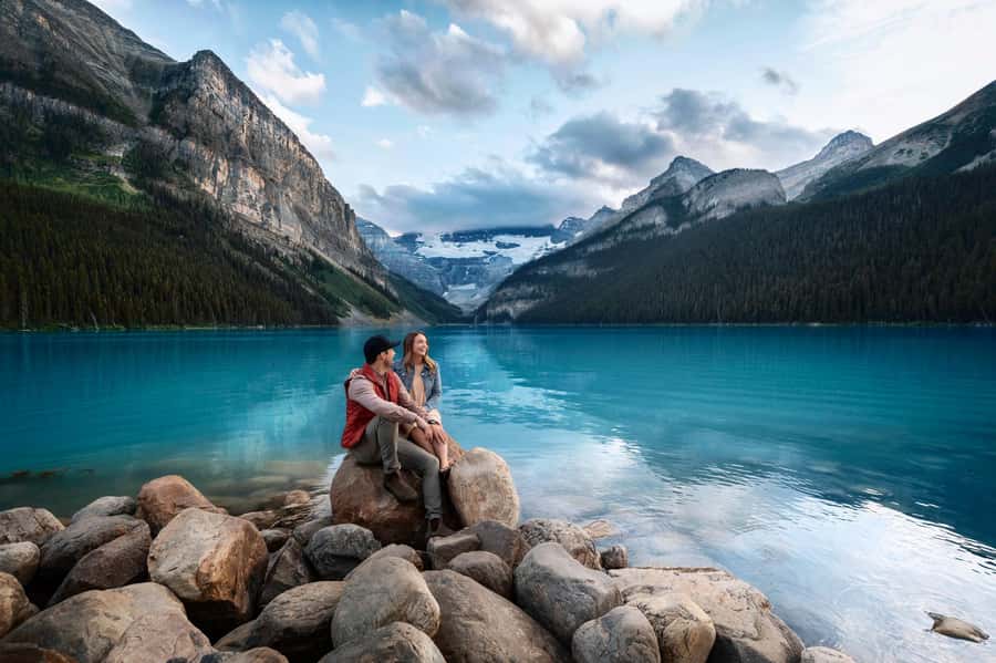Moraine Lake Louise Emerald Johnston Canyon Banff Yoho Tour - Key points to know before booking