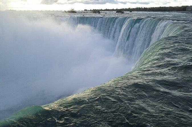 Niagara: Behind The Falls, Skylon Tower Ticket & Tesla Audio Tour - Skylon Tower gives you the view the tunnels cannot