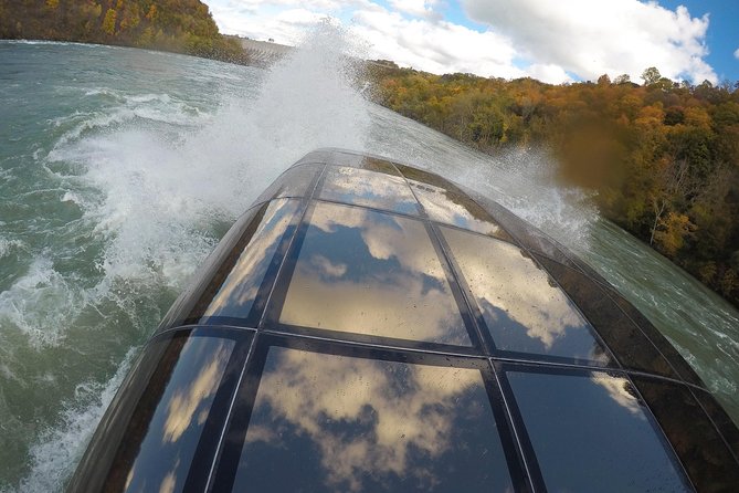 Niagara CANADA, Domed (Dry) Jet Boat Tour - Devil’s Hole supplies the adrenaline