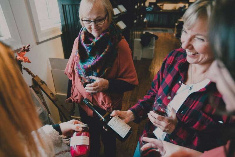 Niagara, Canada: Half-Day Winery Tour with Tastings - Lakeview Estates and better tasting-room conversation