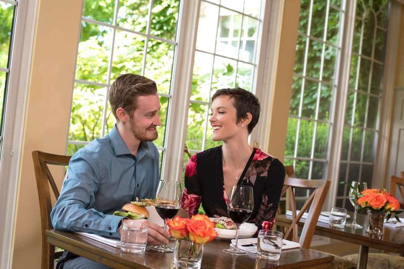 Niagara, Canada: Half-Day Winery Tour with Tastings - What the schedule feels like in practice