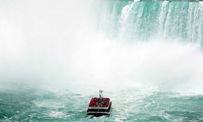 Niagara Falls: Boat, Journey Behind the Falls, & Tower Tour - The guides make the packed schedule easier