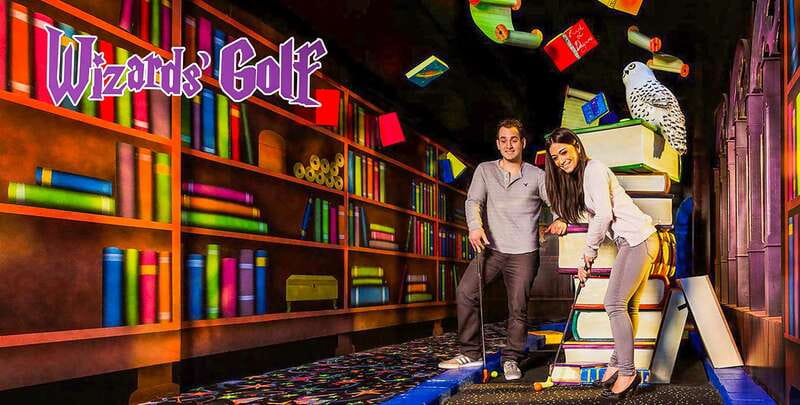 Niagara Falls, Canada: Clifton Hill 6 Attraction Fun Pass - Choose between Toy Store 4D and Carnival Chaos