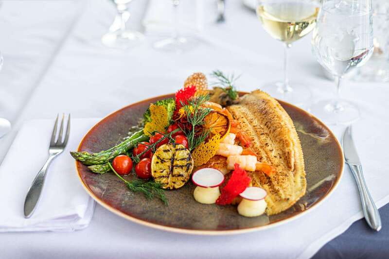 Niagara Falls, Canada: Dining Experience at The Watermark - A Three-Course Menu Built Around Niagara Ingredients