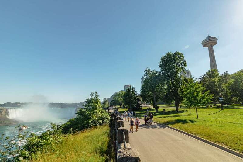 Niagara Falls, Canada: Skylon Tower Observation Deck Ticket - Indoor and outdoor decks at 236 meters