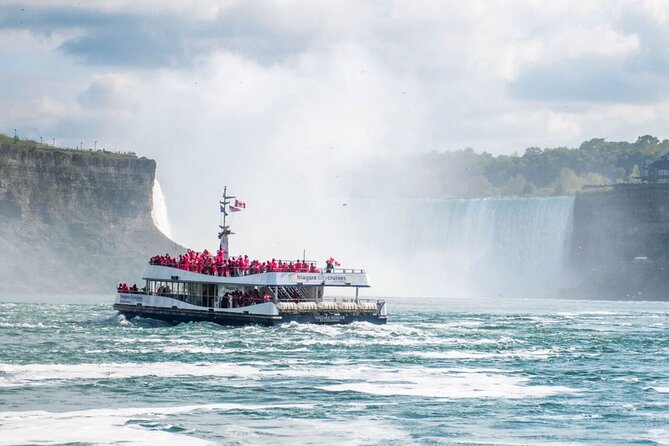Niagara Falls Canada Walking Tour With Boat Cruise - How much help does the guide add?