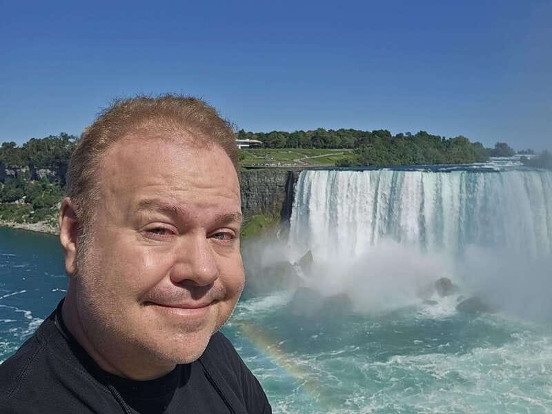 Niagara Falls: Canada with a Portuguese-speaking guide - Clifton Hill gives the day a lighter turn