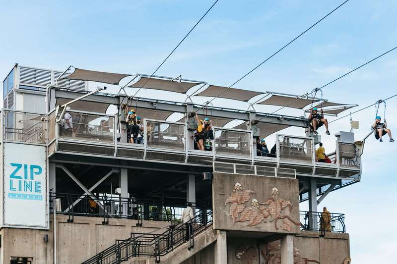 Niagara Falls, Canada: Zipline to The Falls - Waiting times can change the value