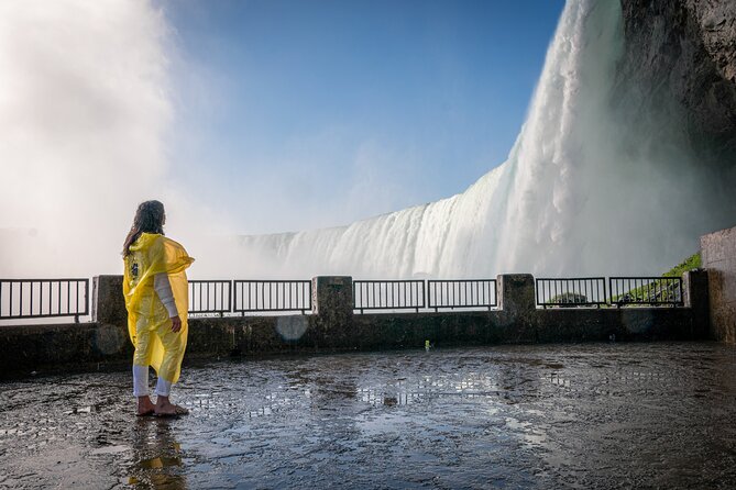 Niagara Falls Day Tour from Toronto and Skip the Line Boat Cruise - Hornblower and the wall of Horseshoe Falls