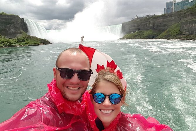 Niagara Falls Day Tour from Toronto with Boat Cruise and Lunch - Maple Leaf Place and the taste of Canada