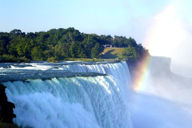 Niagara Falls Day Tour Includes Boat Cruise, Winery Stop & Lunch - The summer boat cruise beneath the falls