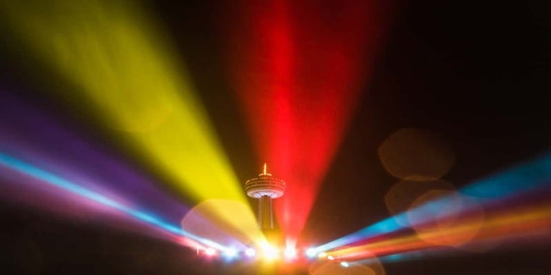 Niagara Falls: Guided Night Tour w/ Dinner & Hotel Transfer - FAQ
