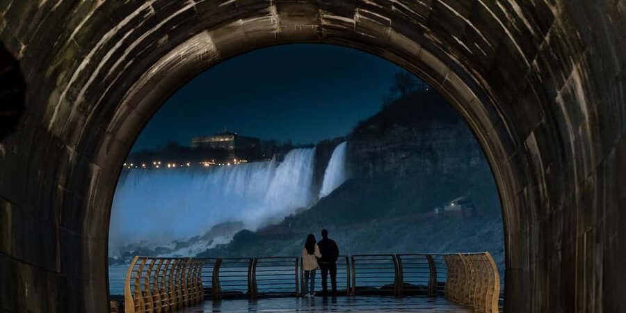 Niagara Falls: Niagara Parks Power Station & Tunnel at Night - Currents turns the generator hall into an evening show