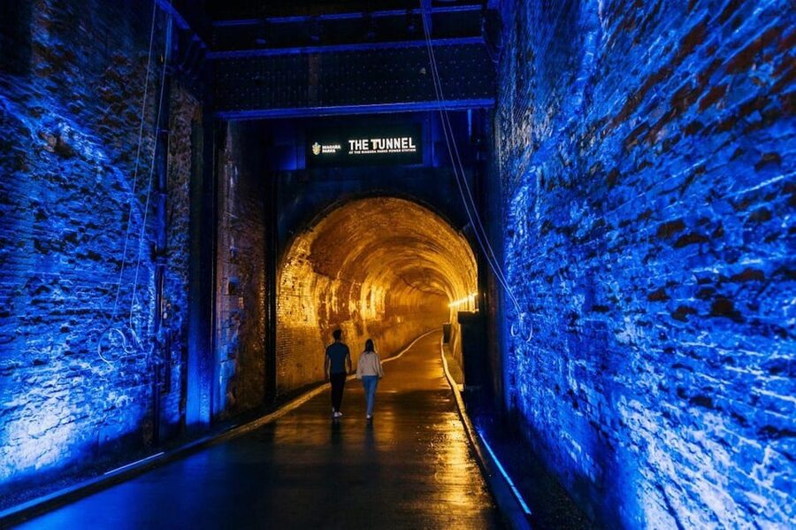 Niagara Falls: Niagara Parks Power Station & Tunnel at Night - The observation deck and the illuminated Horseshoe Falls