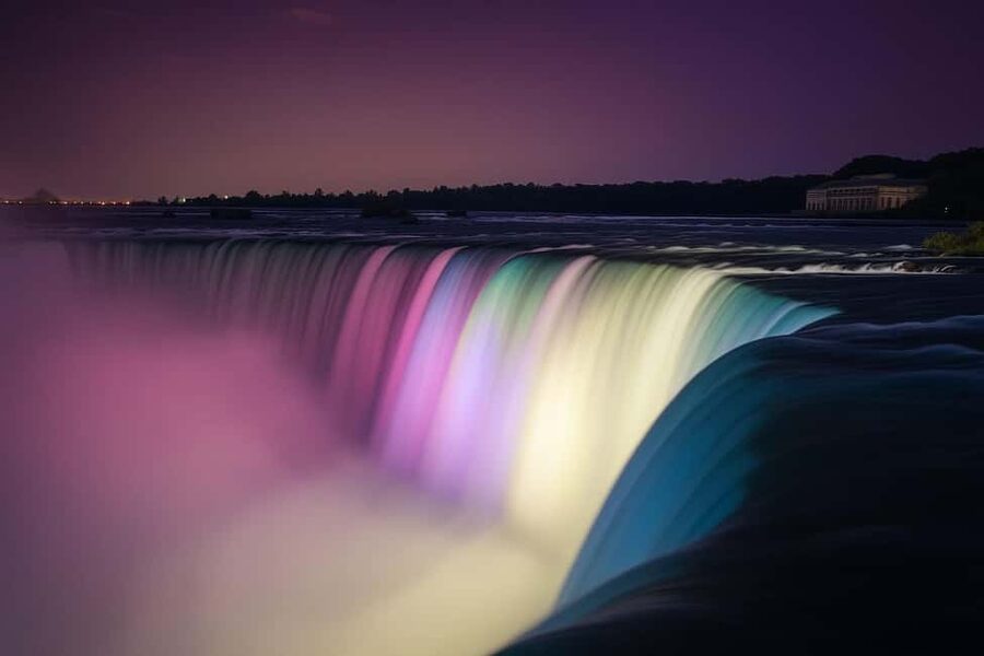 Niagara Falls: Skylon Tower, Fireworks & Walking Tour Canada - The guide makes the short format work