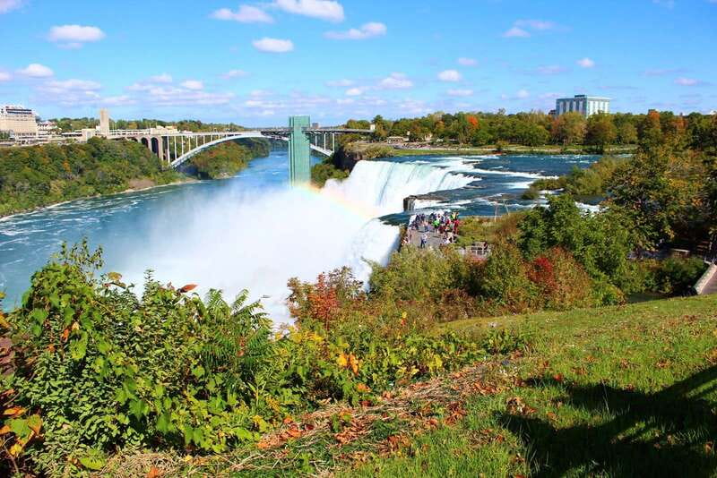 Niagara Falls: US & Canada Full-Day Tour & Lunch - Cave of the Winds: Niagara at arm’s length