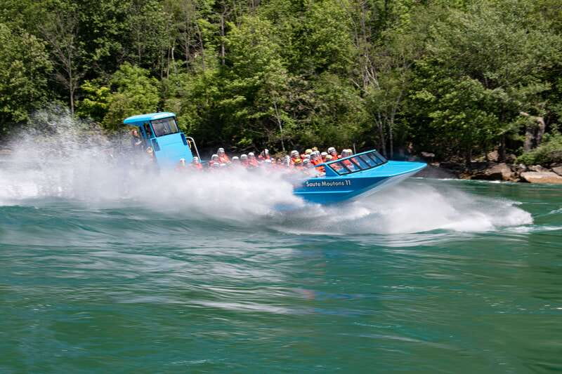 Niagara Falls USA: 45-Minute Jet-Boat Tour on Niagara River - The 365-degree jet spin