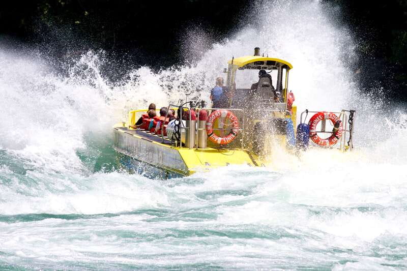 Niagara Falls USA: 45-Minute Jet-Boat Tour on Niagara River - Packing for a soaking, even in summer