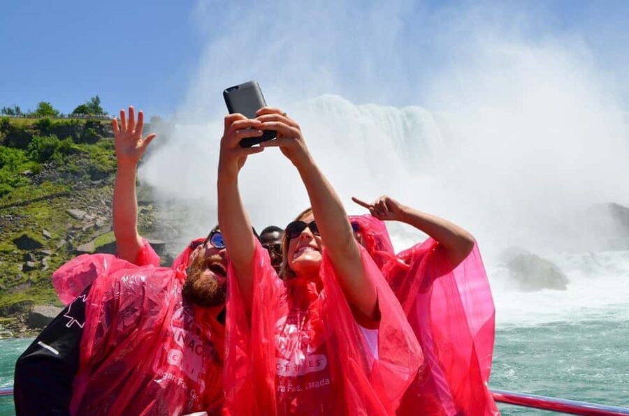 Niagara Falls: Walking Tour with Skip-the-Ticket-Line Boat - Starting near the Sheraton and Hard Rock Cafe