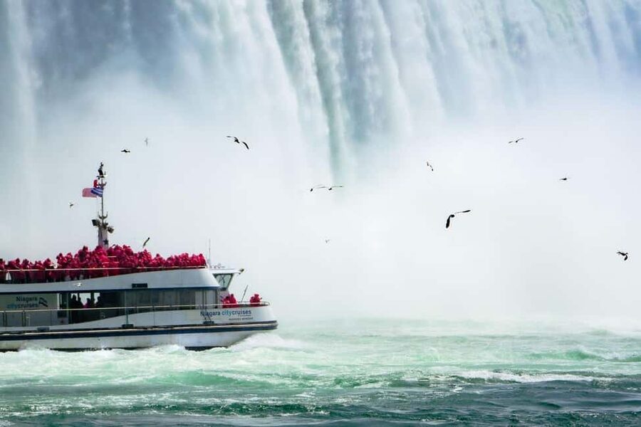 Niagara Falls: Walking Tour with Skip-the-Ticket-Line Boat - The fireworks departure needs careful timing