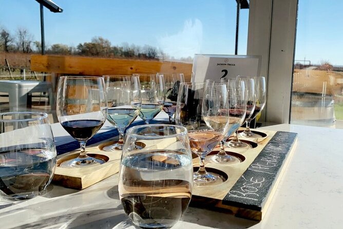 Niagara-on-the-Lake Small Group Wine Tasting Tour - Transport, pickup, and group size