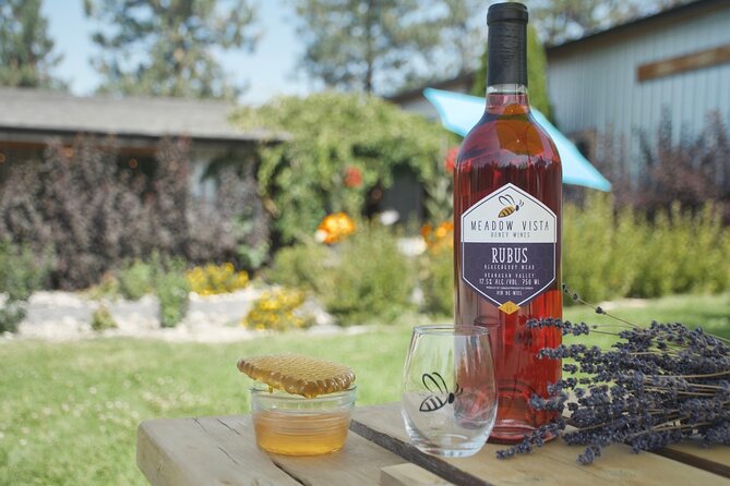Okanagan Bee Tour and Lunch at Winery in Kelowna - A bee tour with a distinctly Okanagan flavor