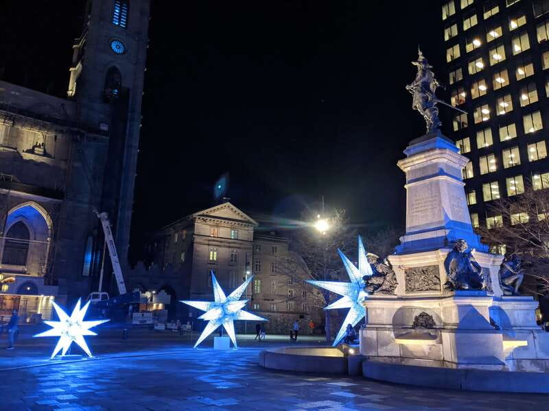 Old Montréal Small-Group Christmas Tour - Jacques-Cartier Place and the route to Bonsecours Market
