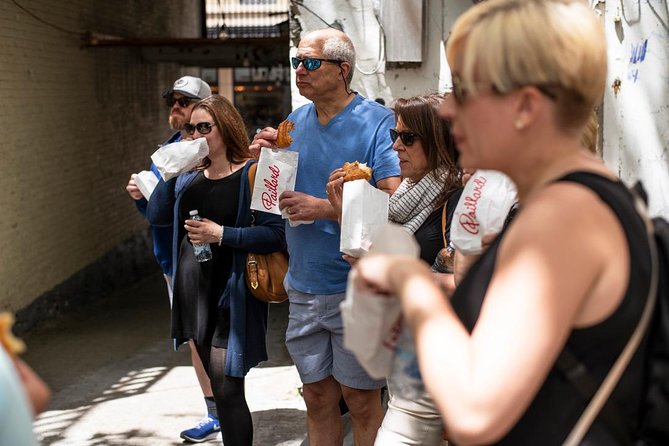 Old Quebec City Food Tour with 10+ Autentic Local Tastings - Comptoir Boréal adds pastry and cream fudge