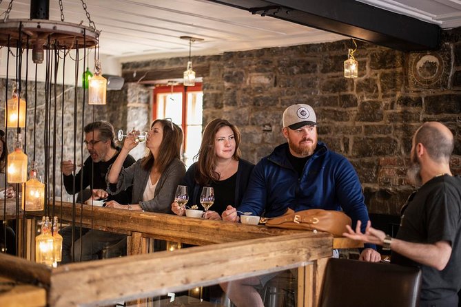 Old Quebec City Food Tour with 10+ Autentic Local Tastings - How the three hours feel in practice