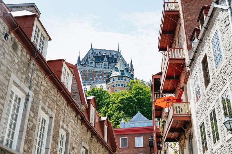 Old Quebec City: Grand Walking Tour with Private Option - Why this walk is a smart first look at Quebec City