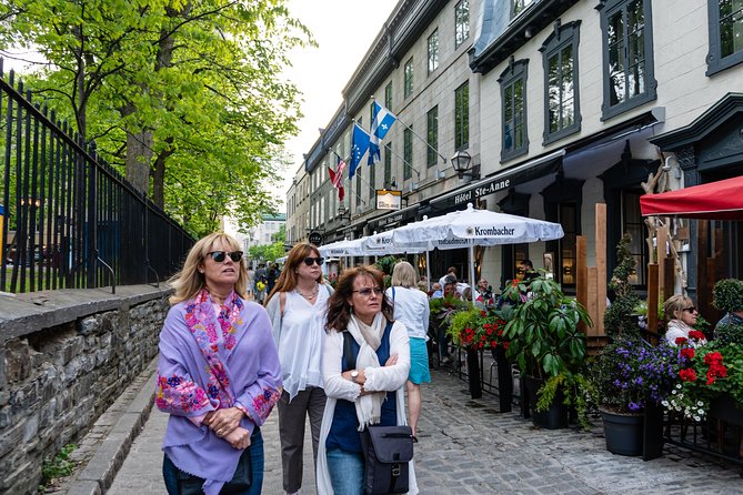 Old Quebec Classique Walking Tour with Funicular - The funicular ride and the St. Lawrence view