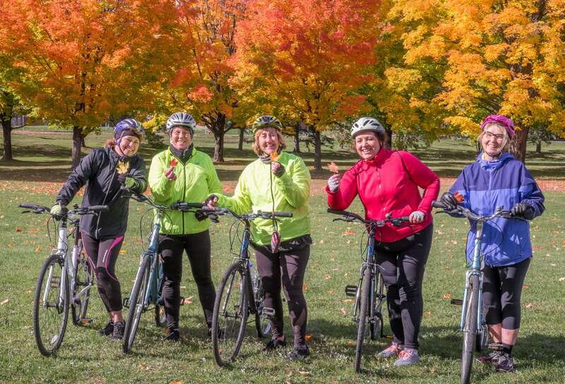 Ottawa: 2 or 3.5-Hour Guided Bike Tour with a Local Guide - Who should choose which option?