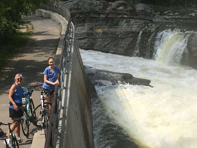 Ottawa: 4-Hour Bike Rental - When the $20 e-bike upgrade makes sense