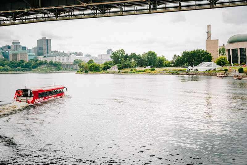 Ottawa: Bilingual Guided City Tour by Amphibious Bus - The water crossing and Ottawa River views