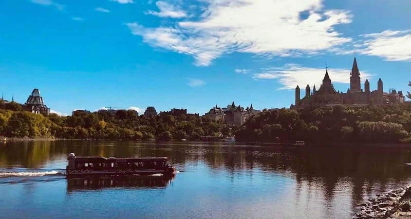 Ottawa: Bilingual Guided City Tour by Amphibious Bus - Practical advice for a better ride