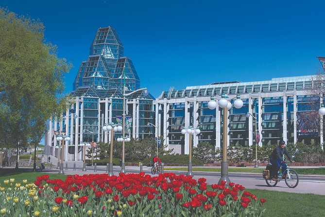 Ottawa Hop-On Hop-Off Sightseeing Tour - What this Ottawa tour is really good at